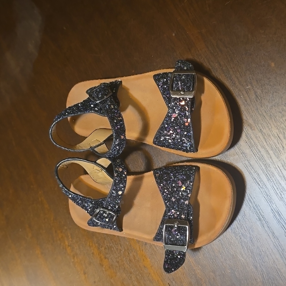 Link sandals‎ size 7 glittery black